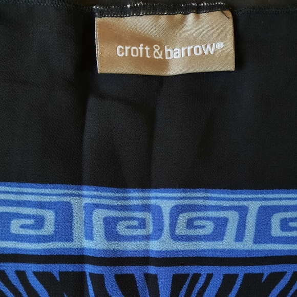 Croft & Barrow swim cover up scarf. - Picture 2 of 7